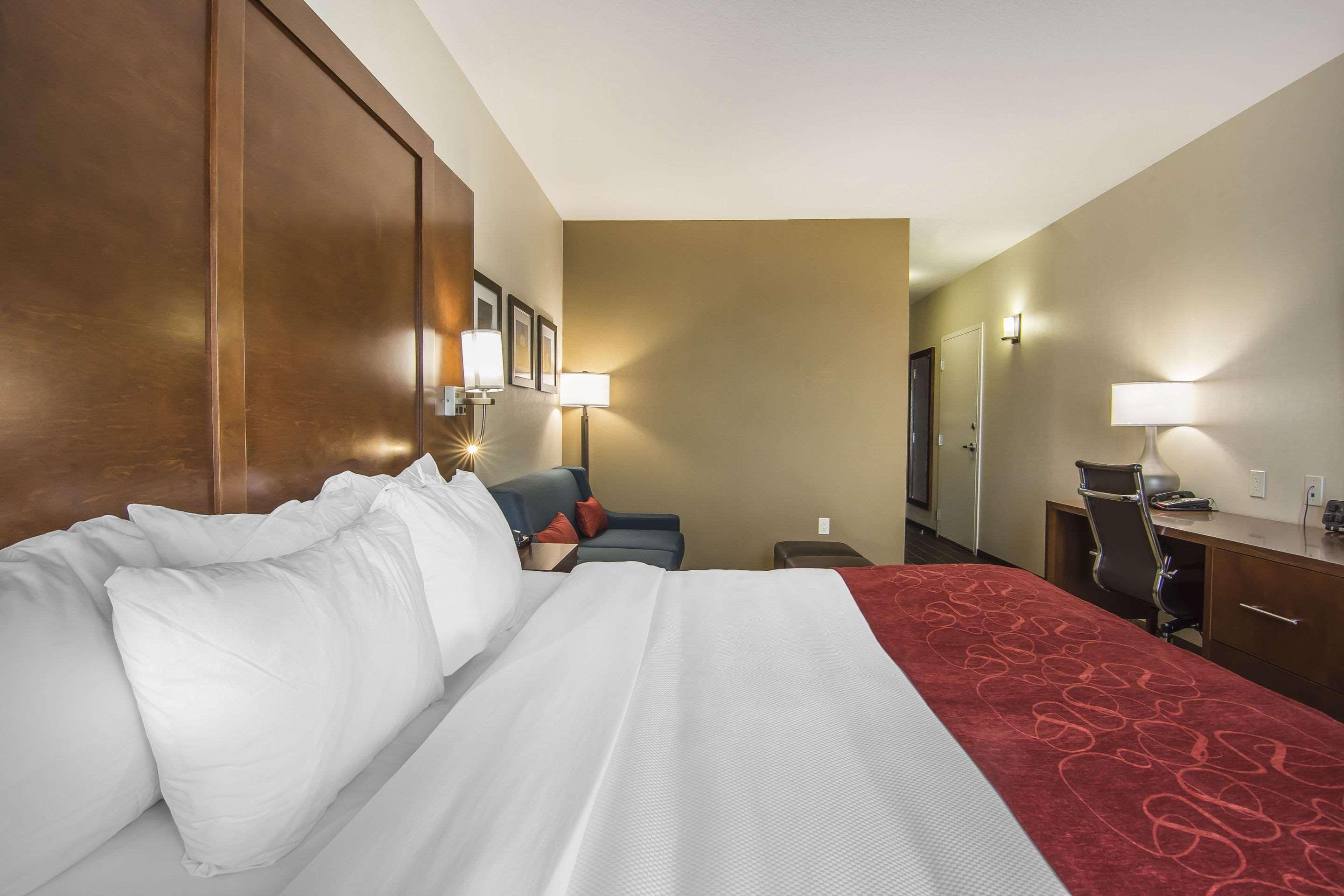 Comfort Suites Regina Dış mekan fotoğraf